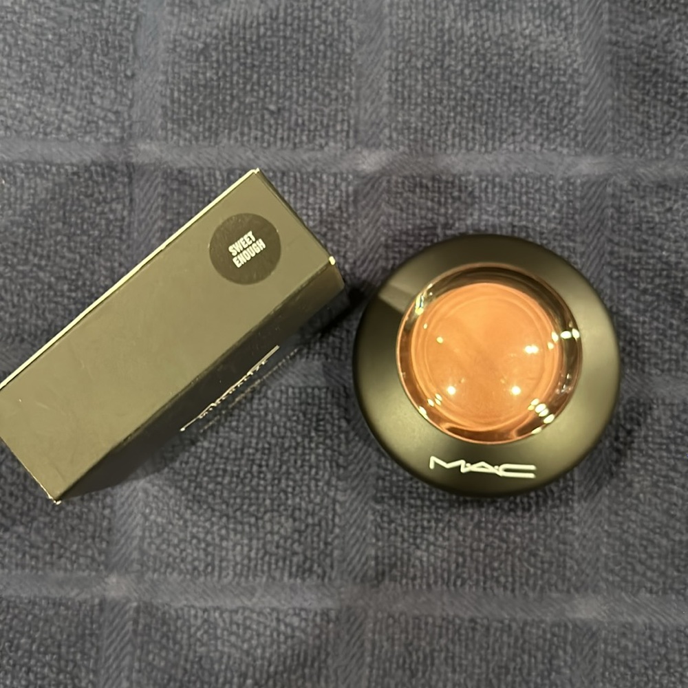 Brand New Mac Mineralize Blush Sweet Enough